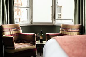The White Star Tavern