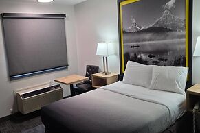 Super 8 by Wyndham Clearwater BC