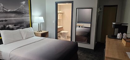 Super 8 by Wyndham Clearwater BC