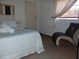 Aligeo Guest House