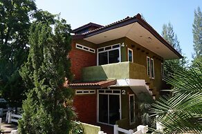 Nakhaburi Hotel & Resort