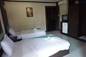 Nakhaburi Hotel & Resort