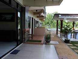 Greenfields Tourist Inn