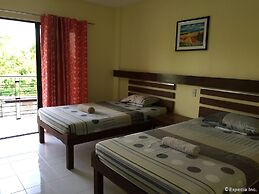 Greenfields Tourist Inn
