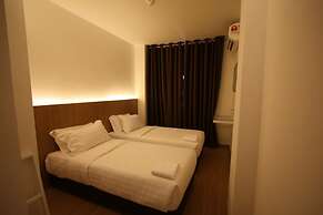 Place2Stay Business Hotel - Waterfront