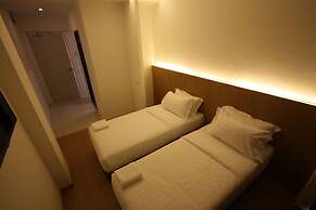 Place2Stay Business Hotel - Waterfront