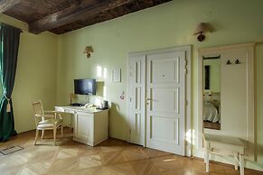 Tyn Yard Residence