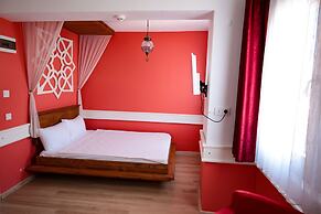 Menendi Otel