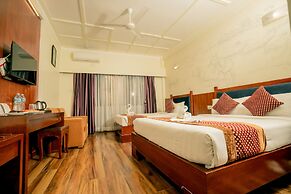 Hotel Jungle Crown