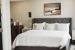 Riverside Suites