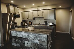 Riverside Suites