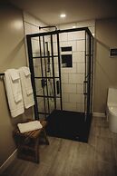 Riverside Suites