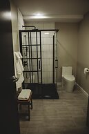 Riverside Suites