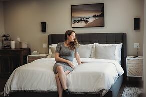 Riverside Suites