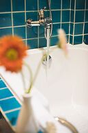 Le Luxe Boutique Hotel