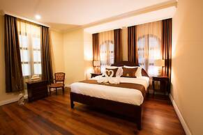 Le Luxe Boutique Hotel