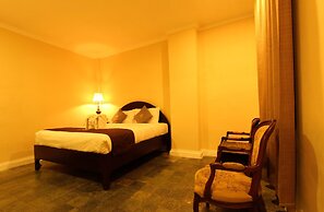 Le Luxe Boutique Hotel