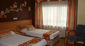 Hotel Almirante