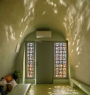 Sublime Villa & Caves