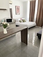 Ha-Carmel Market Apartment