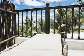Moonshine Uroa Boutique Hotel
