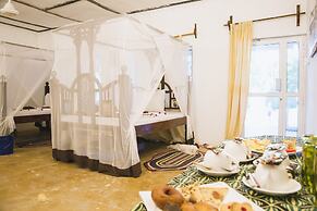 Moonshine Uroa Boutique Hotel