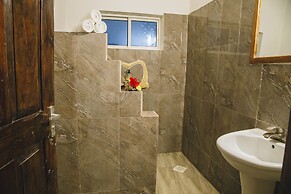 Moonshine Uroa Boutique Hotel