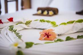 Moonshine Uroa Boutique Hotel