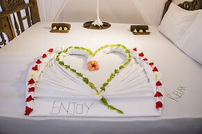 Moonshine Uroa Boutique Hotel