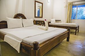 Moonshine Uroa Boutique Hotel