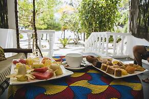 Moonshine Uroa Boutique Hotel
