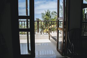 Moonshine Uroa Boutique Hotel