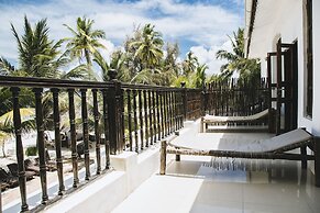 Moonshine Uroa Boutique Hotel