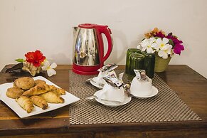 Moonshine Uroa Boutique Hotel