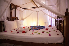 Moonshine Uroa Boutique Hotel