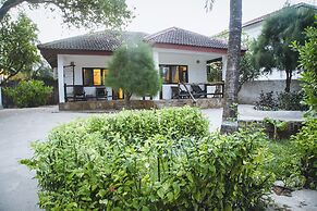 Moonshine Uroa Boutique Hotel