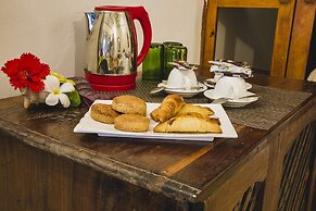 Moonshine Uroa Boutique Hotel