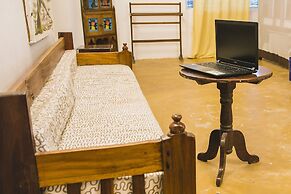 Moonshine Uroa Boutique Hotel