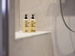 Tides Boutique Hotel