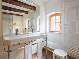 Tides Boutique Hotel