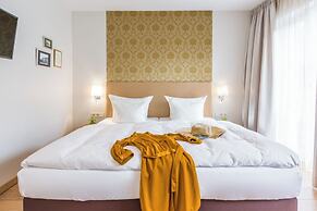 Tides Boutique Hotel