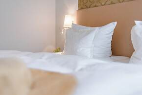 Tides Boutique Hotel
