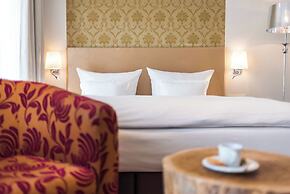 Tides Boutique Hotel