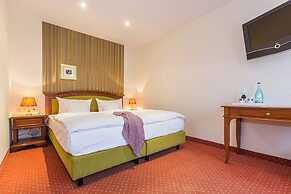 Tides Boutique Hotel