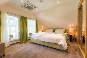 Tides Boutique Hotel