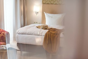 Tides Boutique Hotel