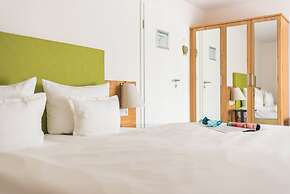 Tides Boutique Hotel