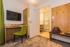 Tides Boutique Hotel