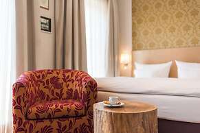 Tides Boutique Hotel