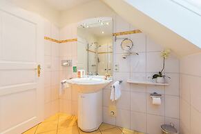Tides Boutique Hotel